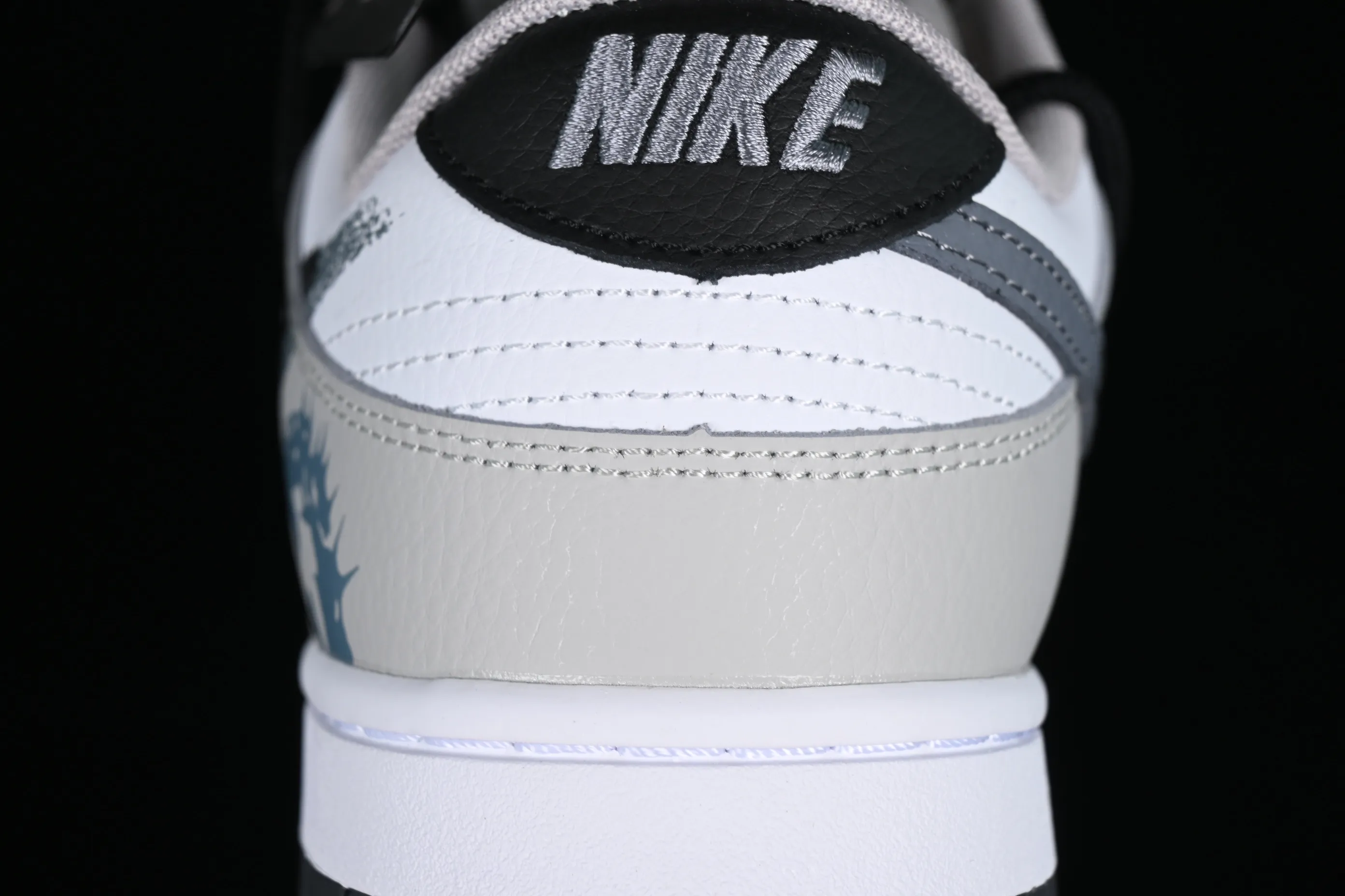 All categories Nk SB Dunk series Nk SB Dunk Low Low-top sneakers Nk Dunk Low Brush graffiti Black and white gray cross SB strap low-top casual sneakers FD0661-100